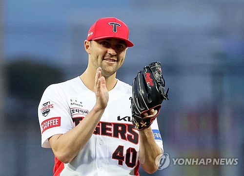  KBO's ERA leader finds success with aggressive approach
