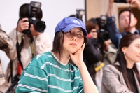FT "韓여성에 '민희진'은 가부장제와 싸우는 젊은여성"
