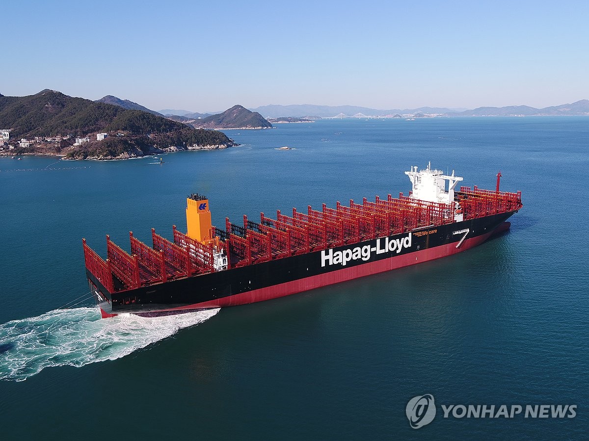 Hanwha Ocean поставила сверхбольшой контейнеровоз, оснащенный топливным баком для СПГ отечественного производства