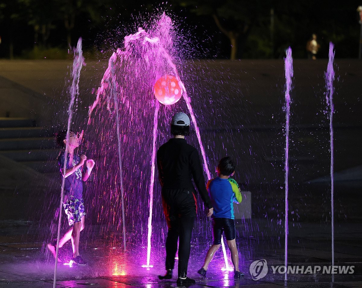 '더위를 잊기 위해'