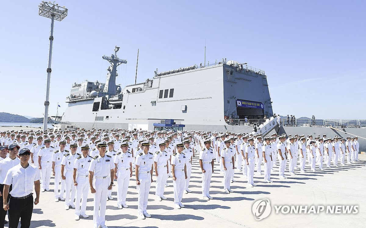 해군의 순항 훈련전단이 출발