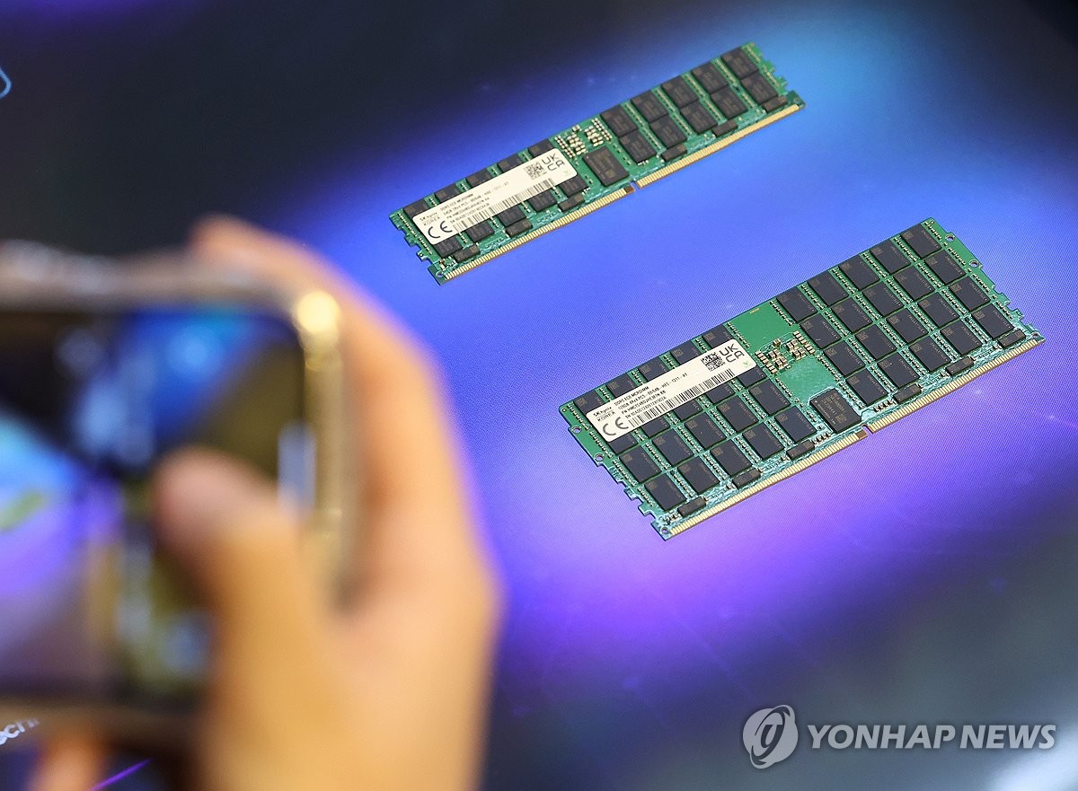 5월 D램 고정거래가 27% 급등…"관세 유예기간 비축 수요"