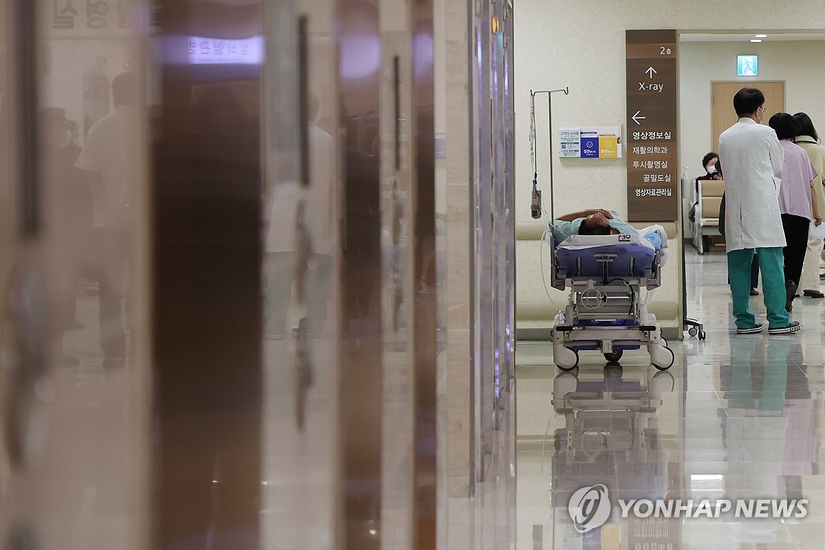 의대교수협 "전공의 원래 자리 복귀할 수 있어야…하반기…