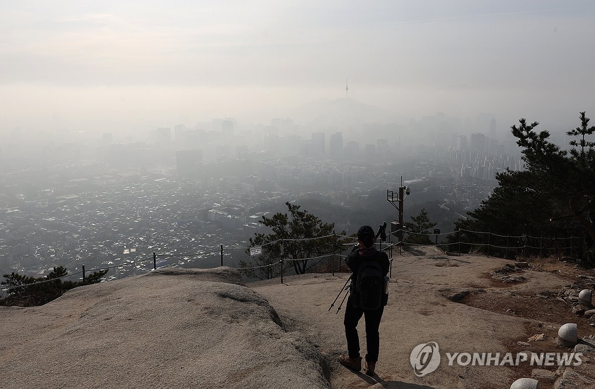 "비흡연자 폐암 증가, 대기오염이 주요 원인일 수 있어…