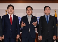Rival parties agree to increase extra budget to 13.8 tln won