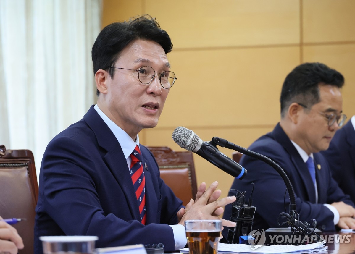 김민석, 금전거래 의혹에 "적당한 방식으로 말씀드릴 것"