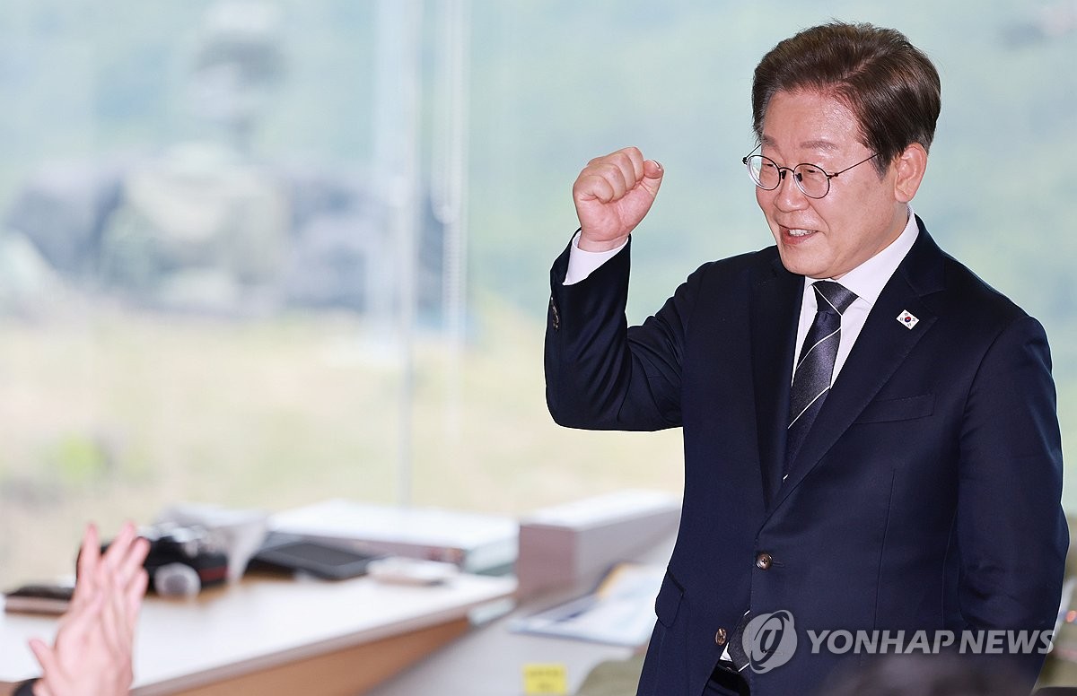 李대통령 "남북 대화채널부터 신속히 복구…대화·협력 재개"