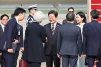 李대통령 "관세협상, 다른 국가보다 불리한 상황 안되는게 중요"