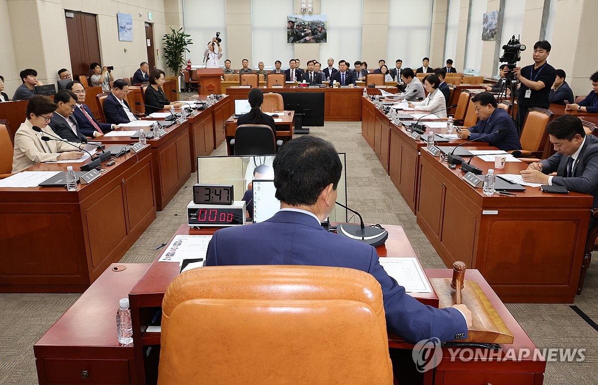 국방위, 軍급식 지원·당직비 인상 등 991억 증액 추경안 의결 관련 이미지