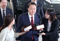 내란특검, 尹조사일 변경 불허…"안 나오면 출석불응, 재통보"