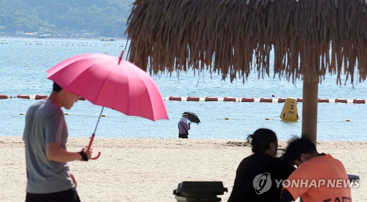 [날씨] 7월 첫날 체감온도 33도 안팎 더위…곳곳 소…
