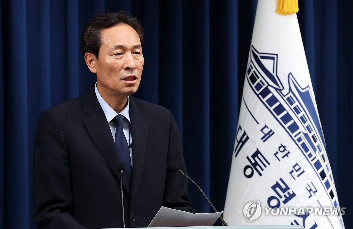 강원 잠룡 첫 대면…김진태 지사, 우상호 수석에 현안 …