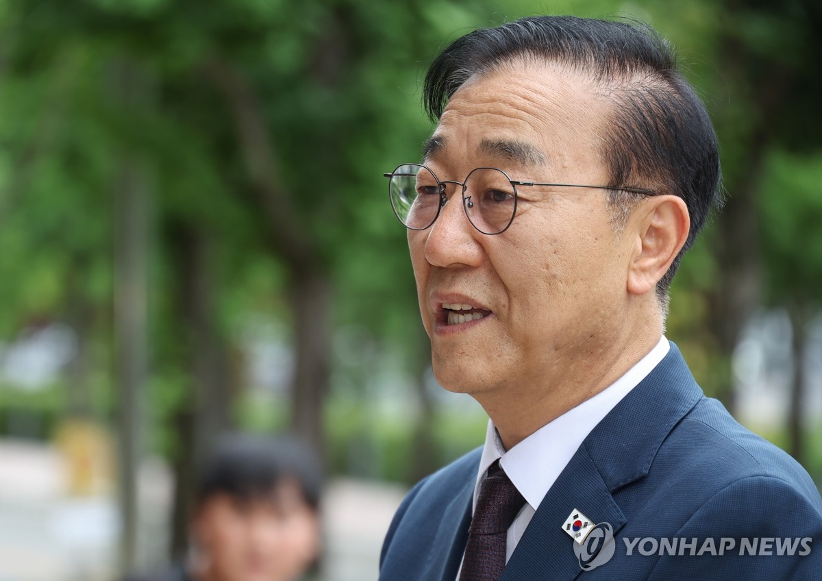 "김윤덕 국토장관 후보자, 다수의 재산 신고 누락 의혹"