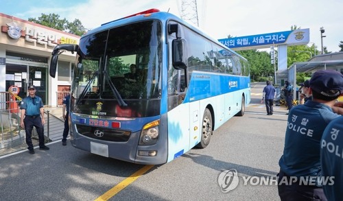 尹前大統領の拘束令状執行できず　特別検察官「当事者が頑なに拒否」