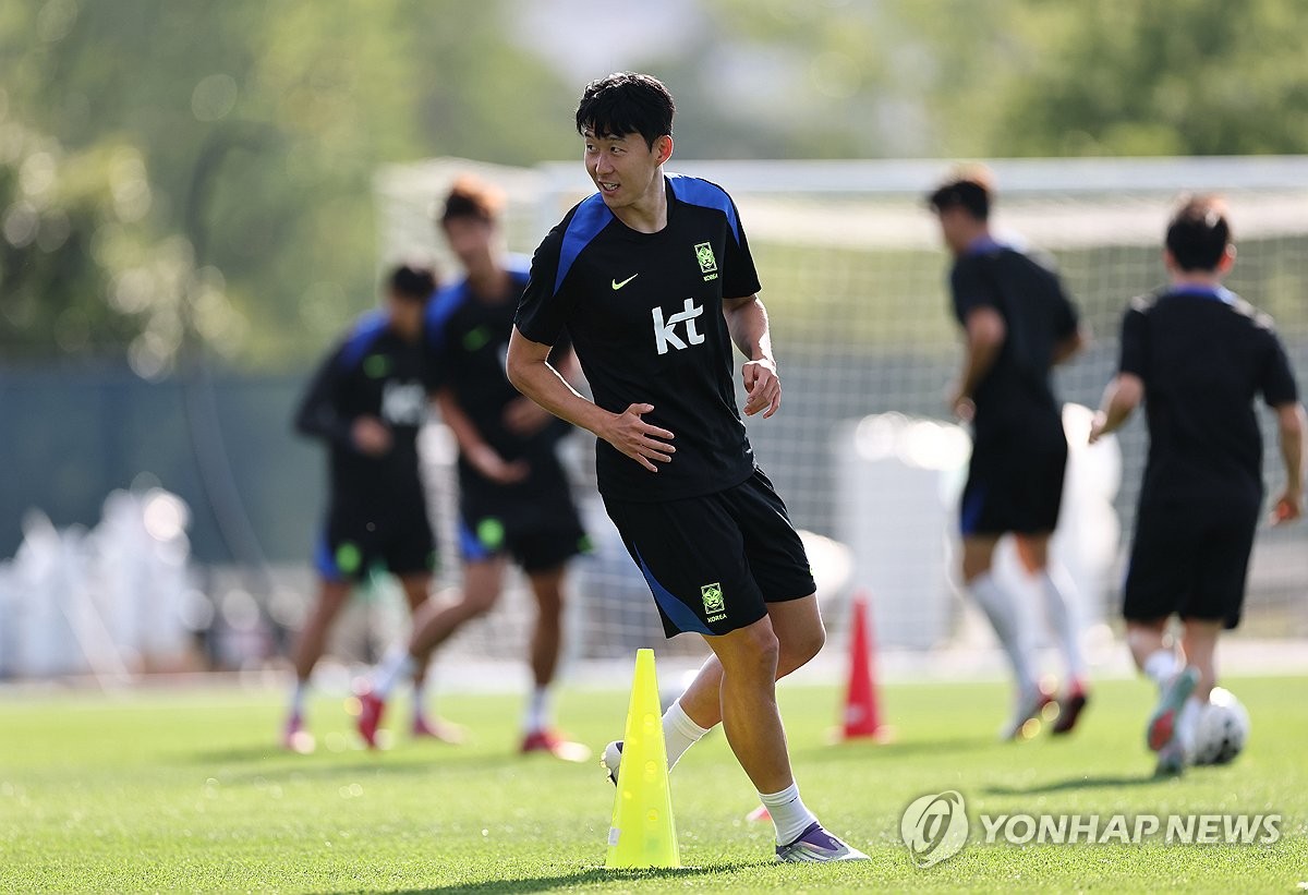 홍명보호, 미국전 앞두고 '원톱 손흥민' 실험…'손톱' 출격할까