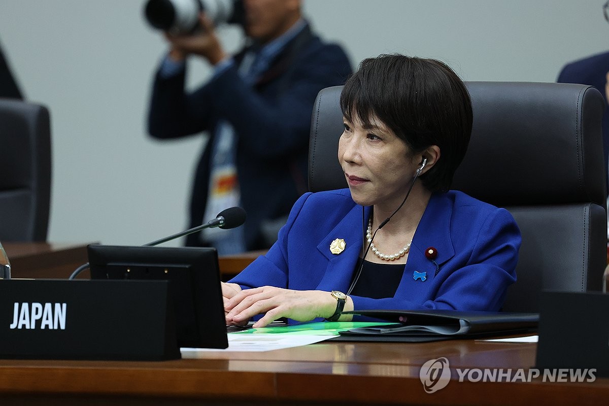 [글로컬] 日다카이치 총리의 역사 인식 경계한다