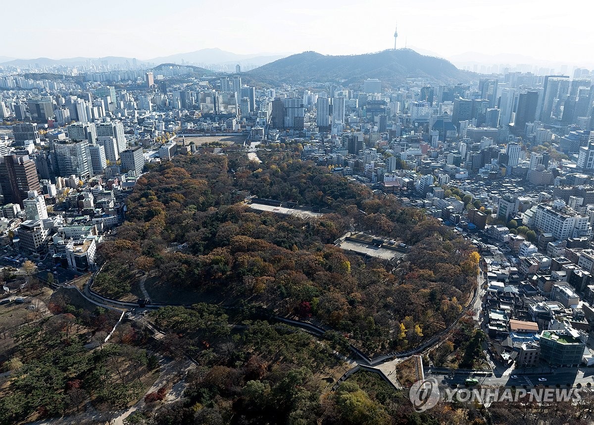 세운4구역 재개발 두고 논란 이어지는 종묘