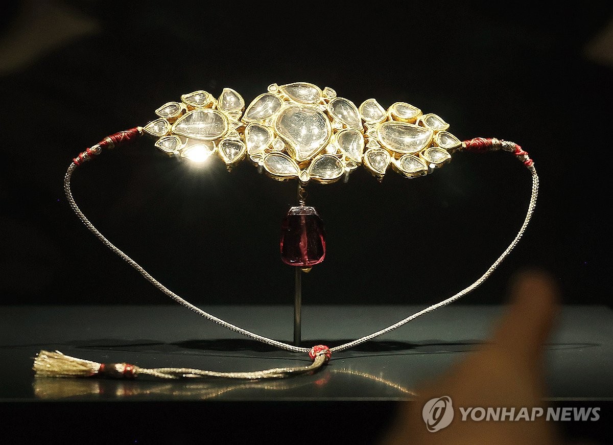 황제의 하사품 '바주밴드'