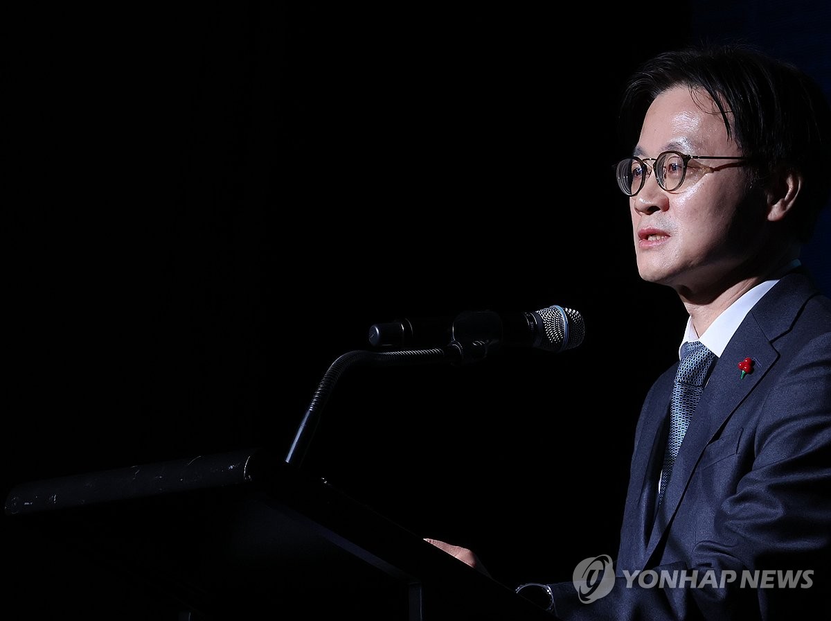 Export uncertainties eased as U.S. confirms lowered tariffs for S. Korean auto, aircraft, lumber goods: minister