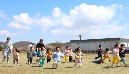 한국 어린이 인구 비율 10.6%…인구 4천만이상 국가 중 최저