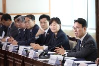 金총리 "APEC 인프라 늦어도 이달 하순 마무리…완성도 높여야"